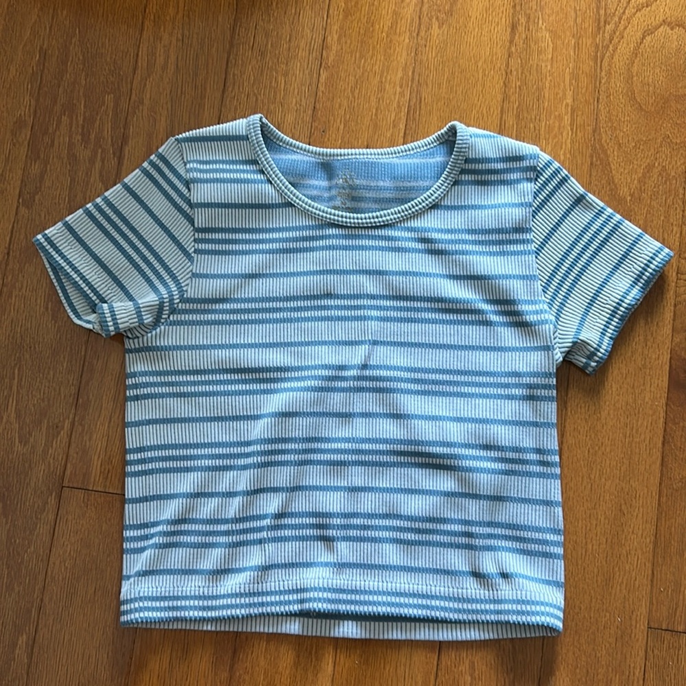 BOGO ❤️ Aura Tee